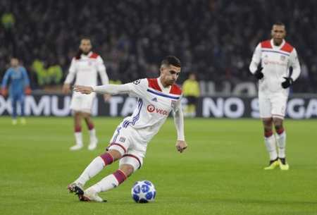 令人瞩目 令人瞩目